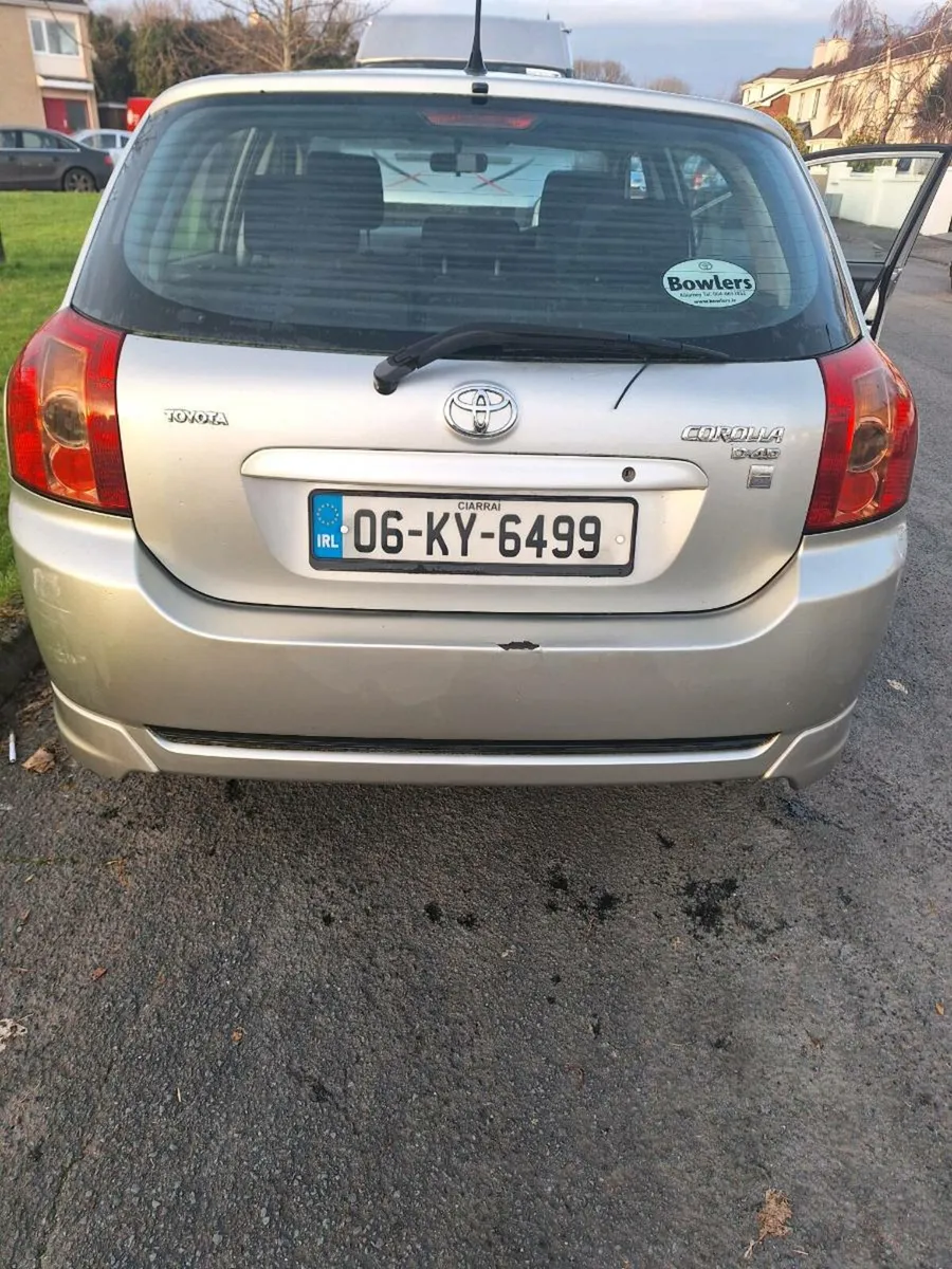 2006 Toyota Corolla - Image 3