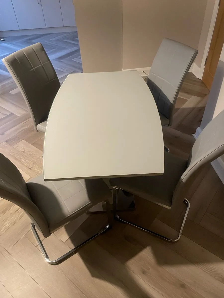 Kitchen dinning set - Image 2