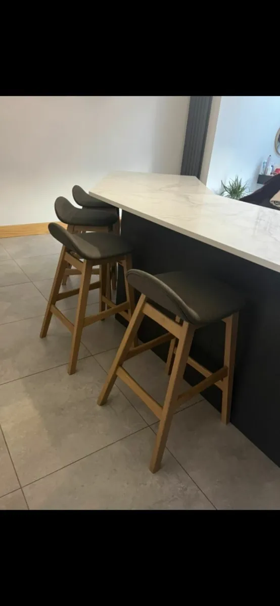 Kitchen bar stools for sale - Image 1