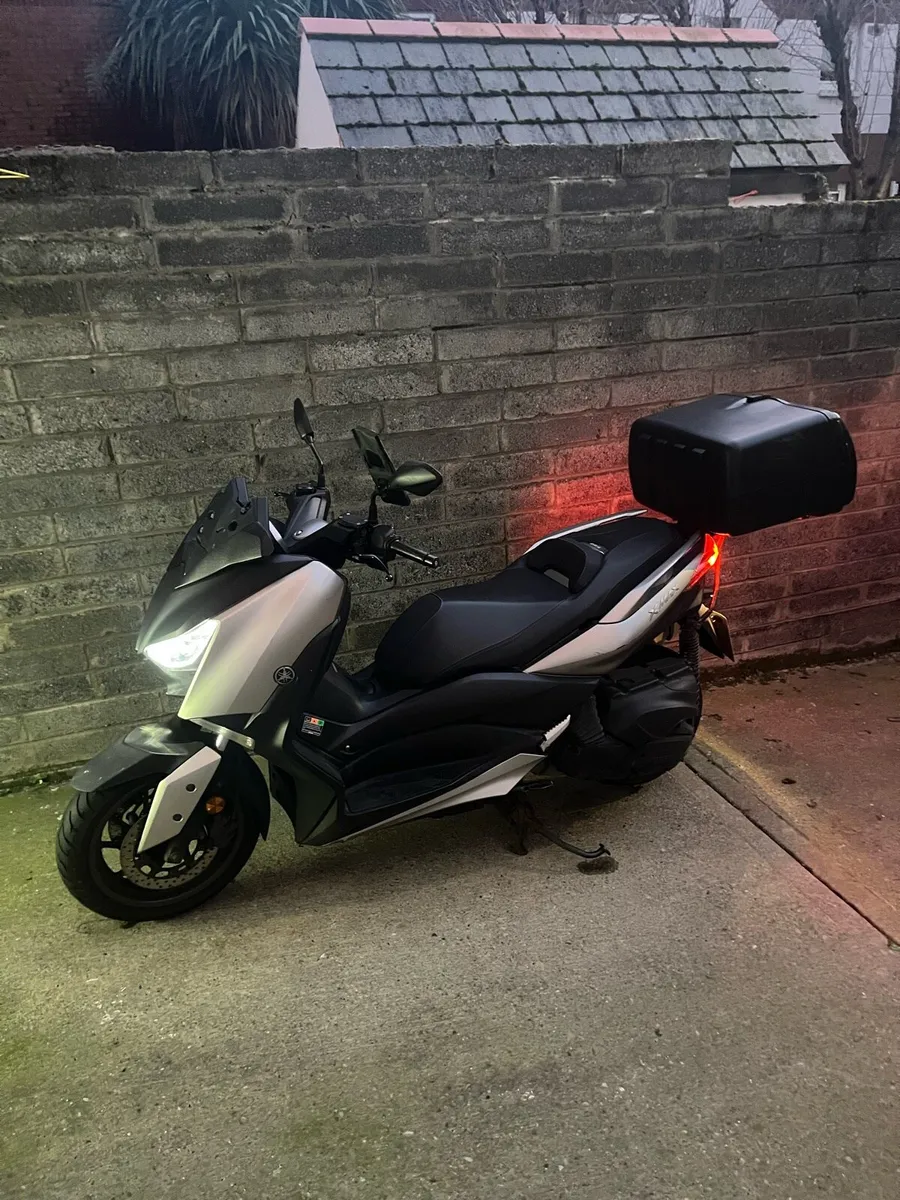 Yamaha xmax - Image 1