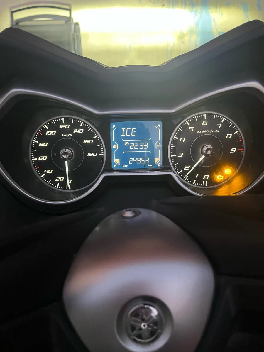 Yamaha xmax - Image 3