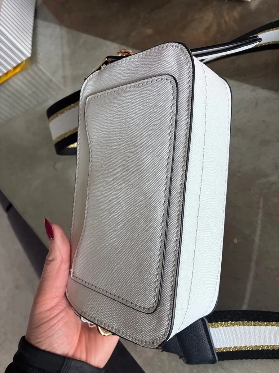 Fake Marc Jacob’s crossbody handbag - Image 3
