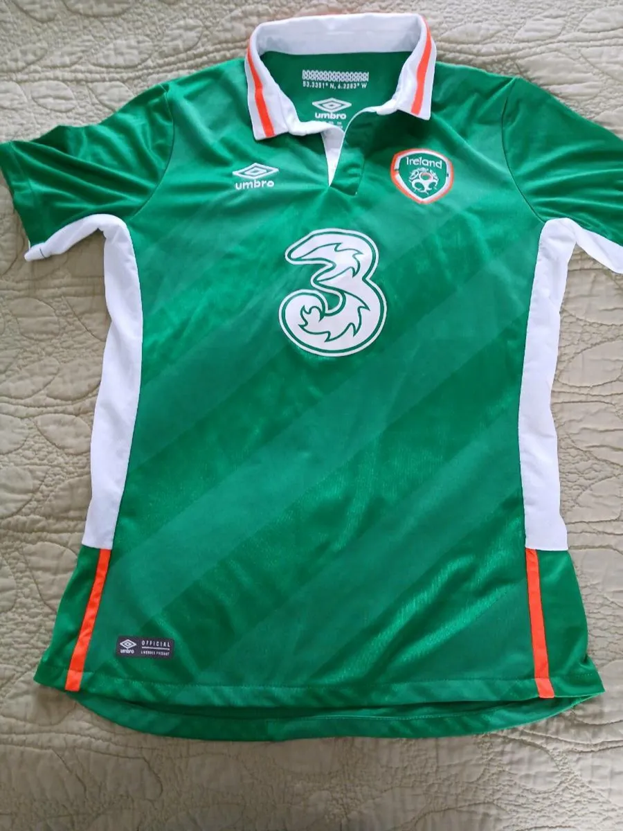 Umbro 2015-16 Ireland Jersey - Image 1