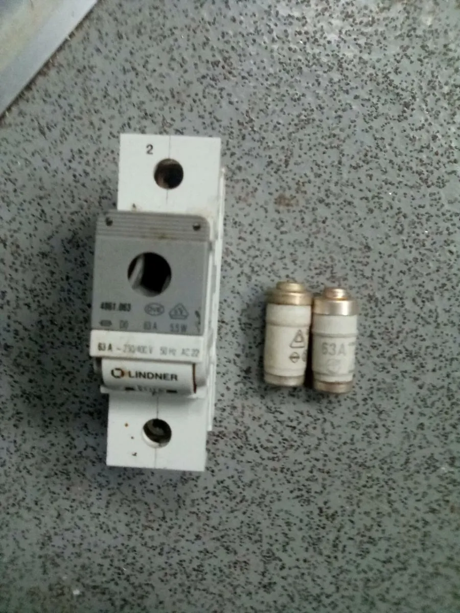 63. AMP.  SWITCH.  FUSE. AND. FUSES - Image 1