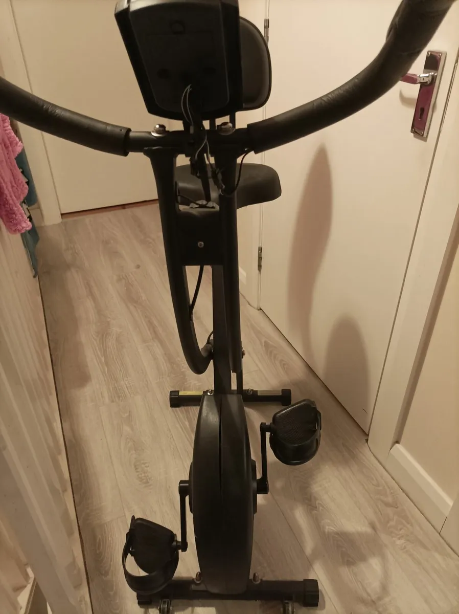 Exercise bike - Image 4