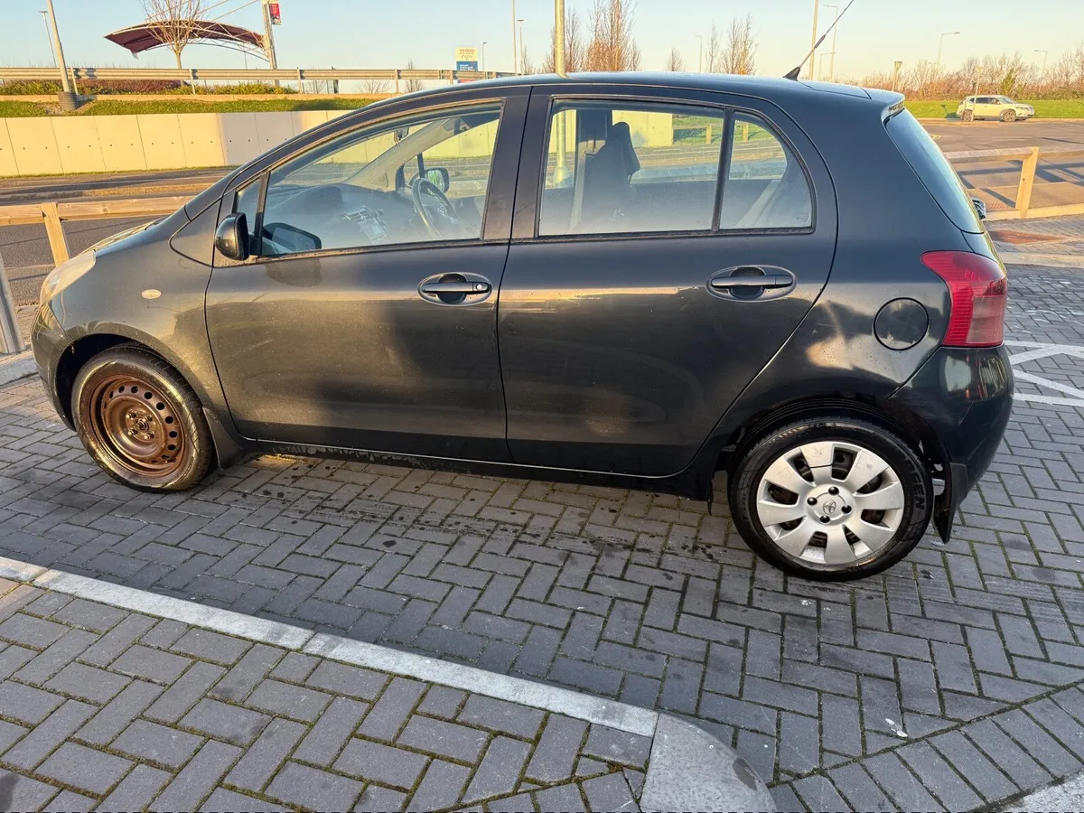 Toyota Yaris 2008 - Image 4