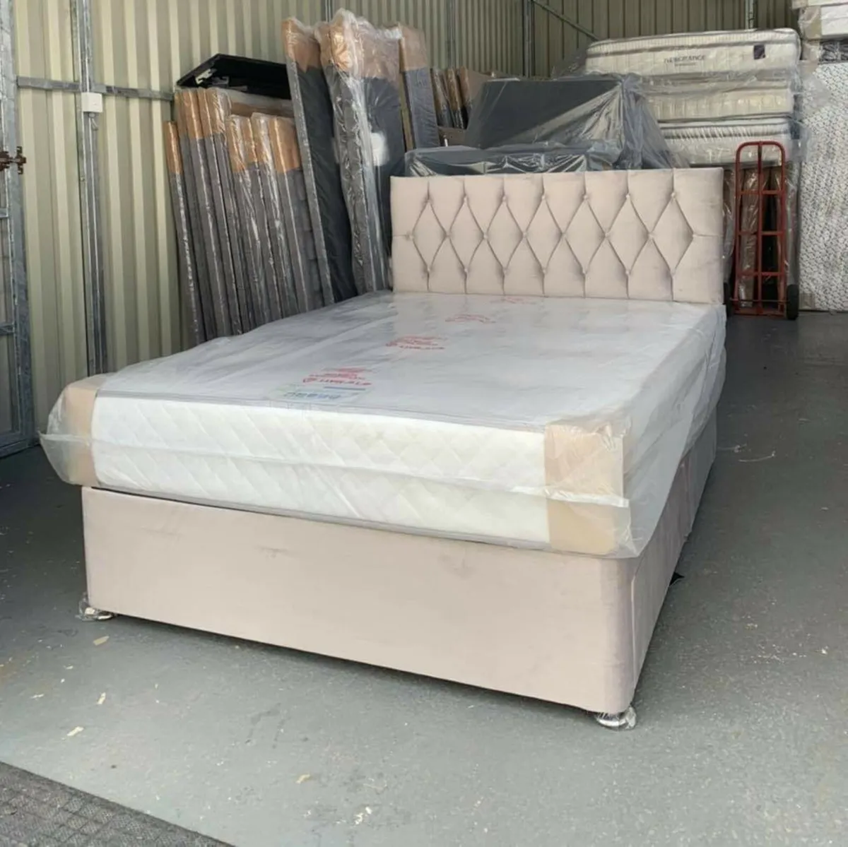 New 4FT6 Double Divan Beds In Stock - Image 1