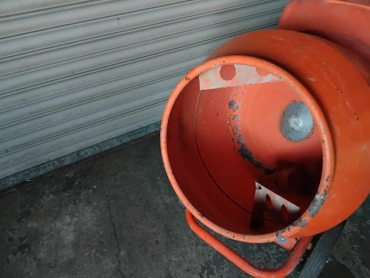 CEMENT MIXER - Image 2