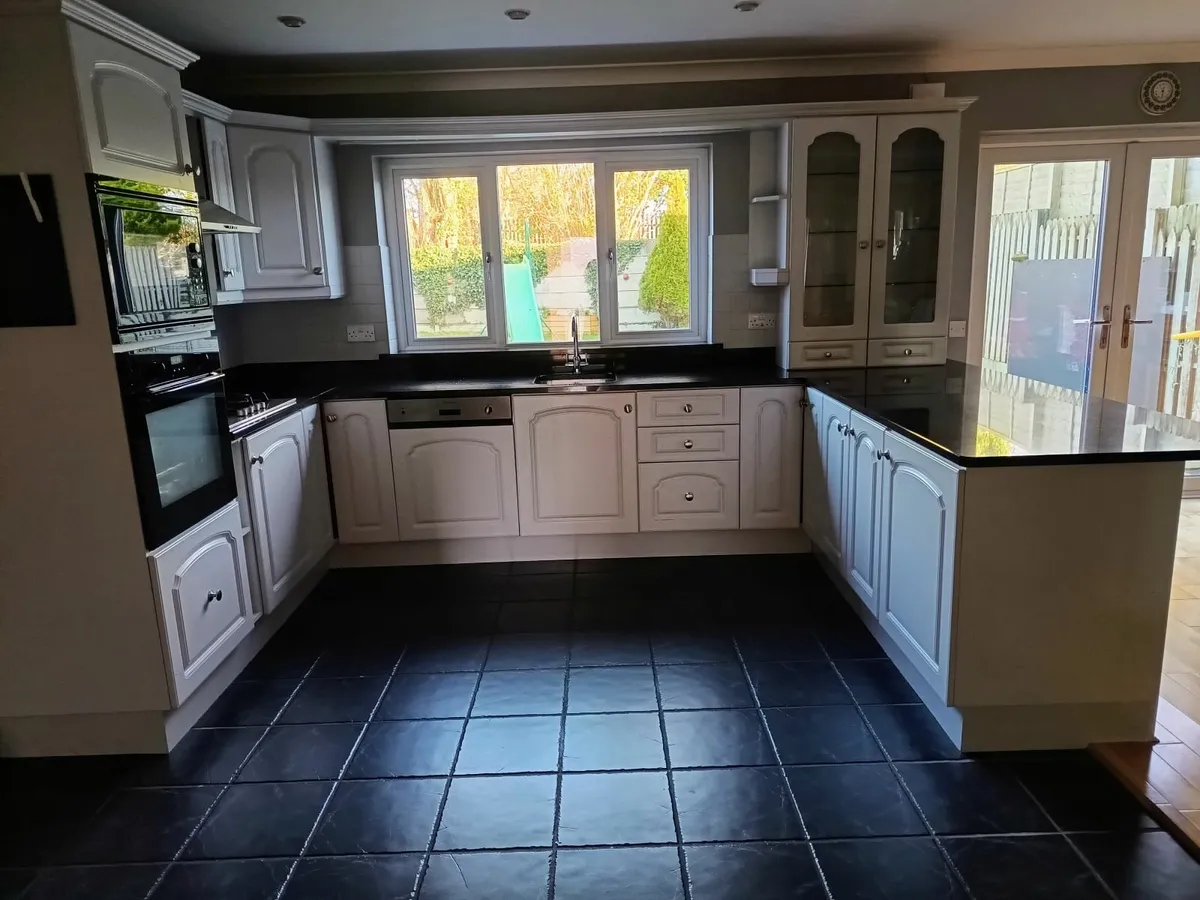 Complete Kitchen With Black Granite Countertop - Image 2
