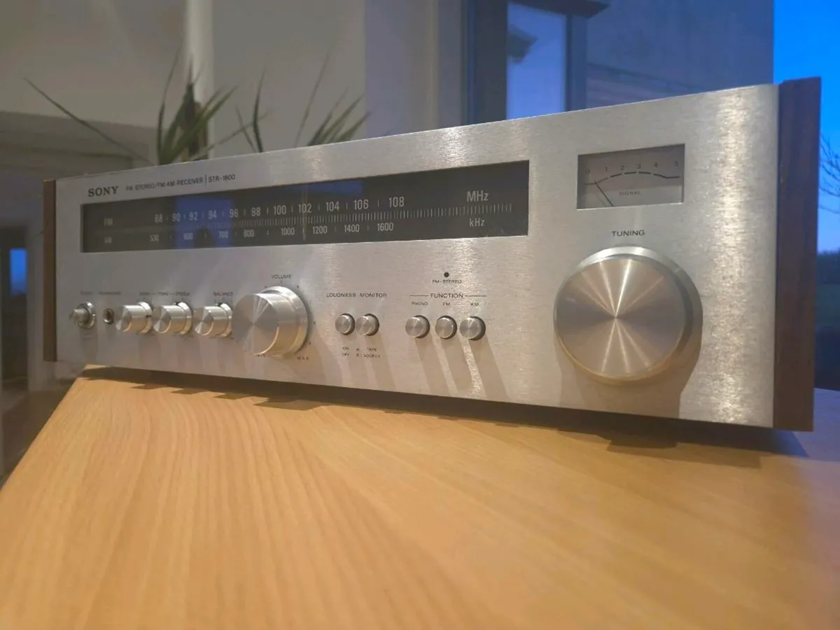 Vintage Sony Amplifier/ Tuner STR 1800 - Image 3