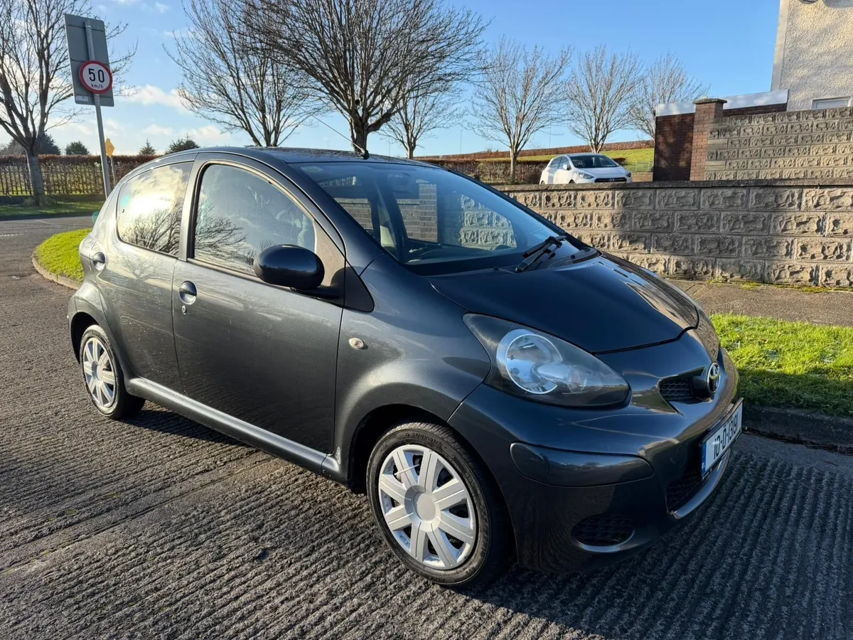 2010 Toyota Aygo LOW MILEAGE - Image 1
