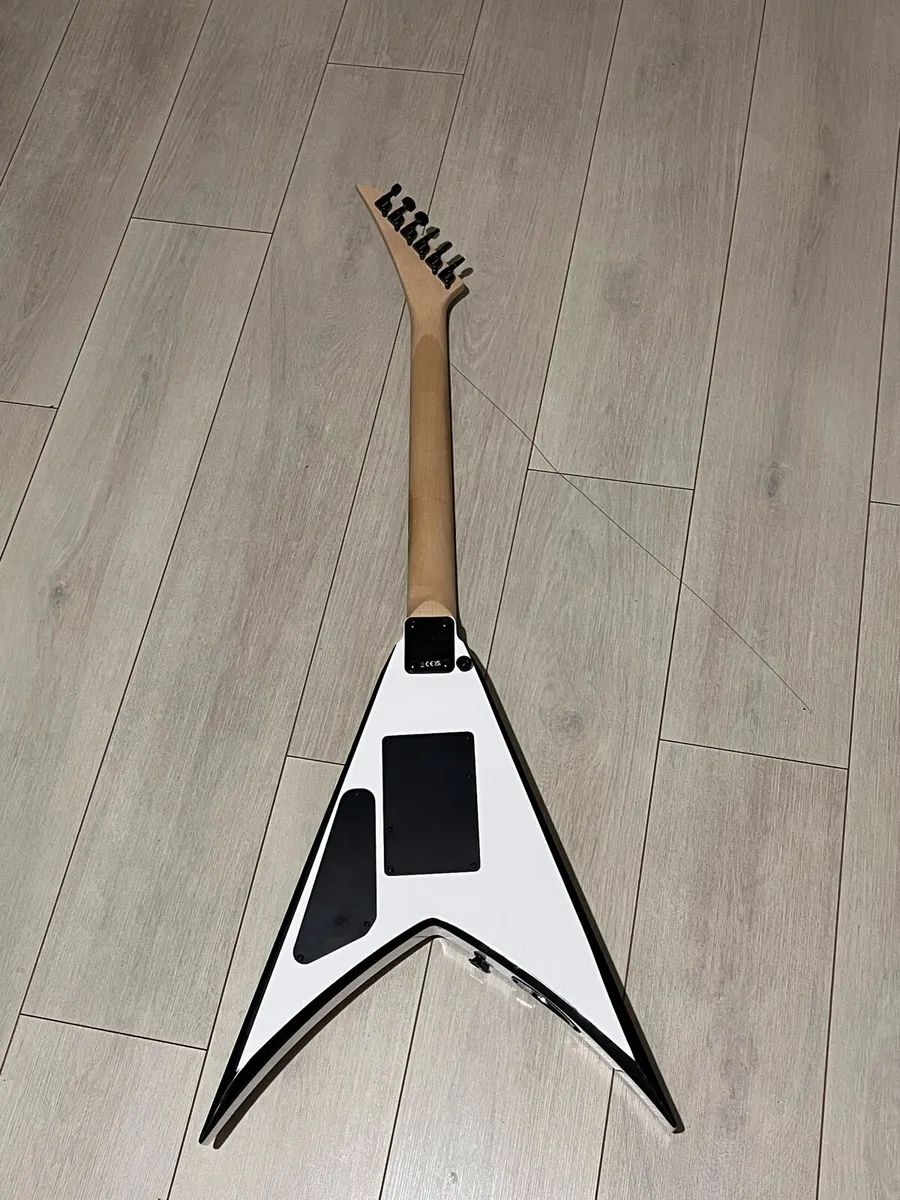 Jackson king v guitar with wall mount - Image 3