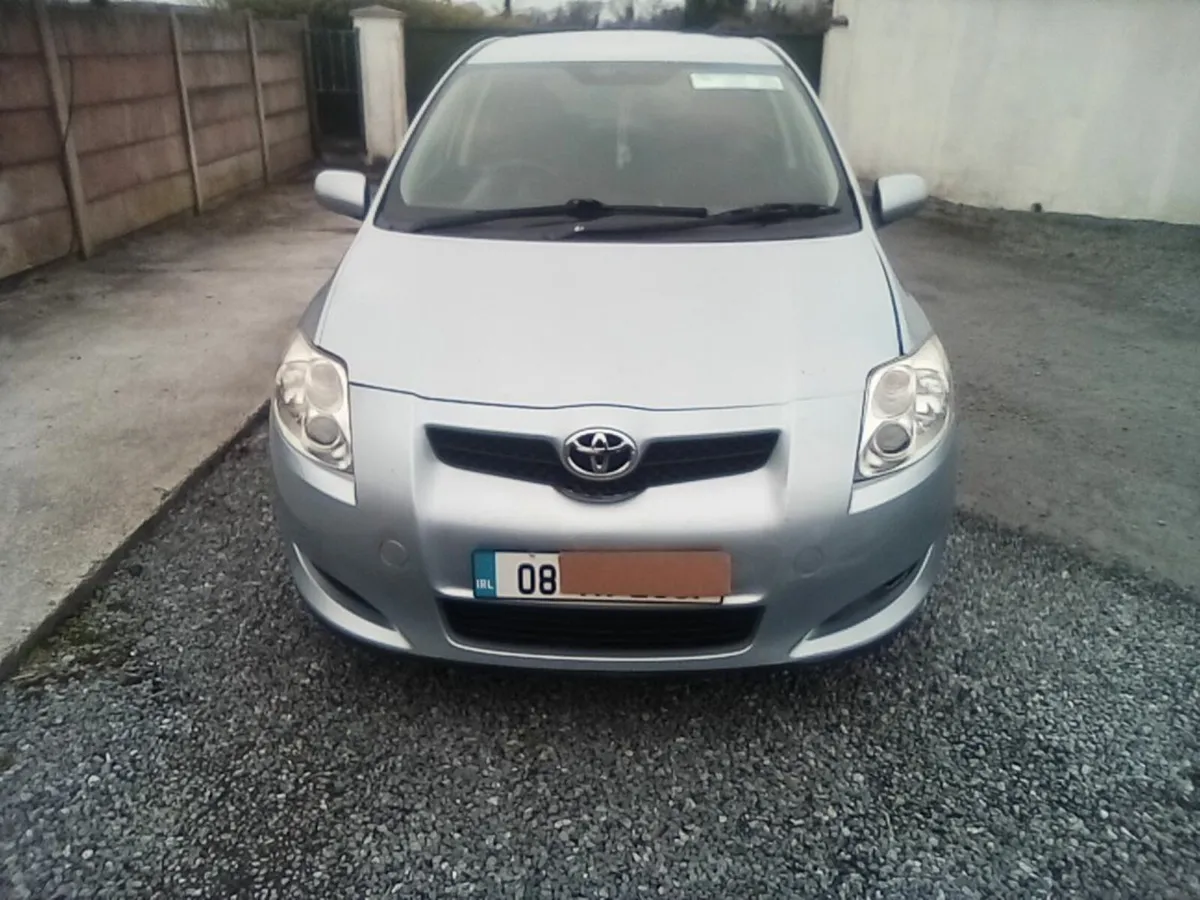 Toyota Auris 2008.  1,4 diesel   n,c,t  very clean - Image 1