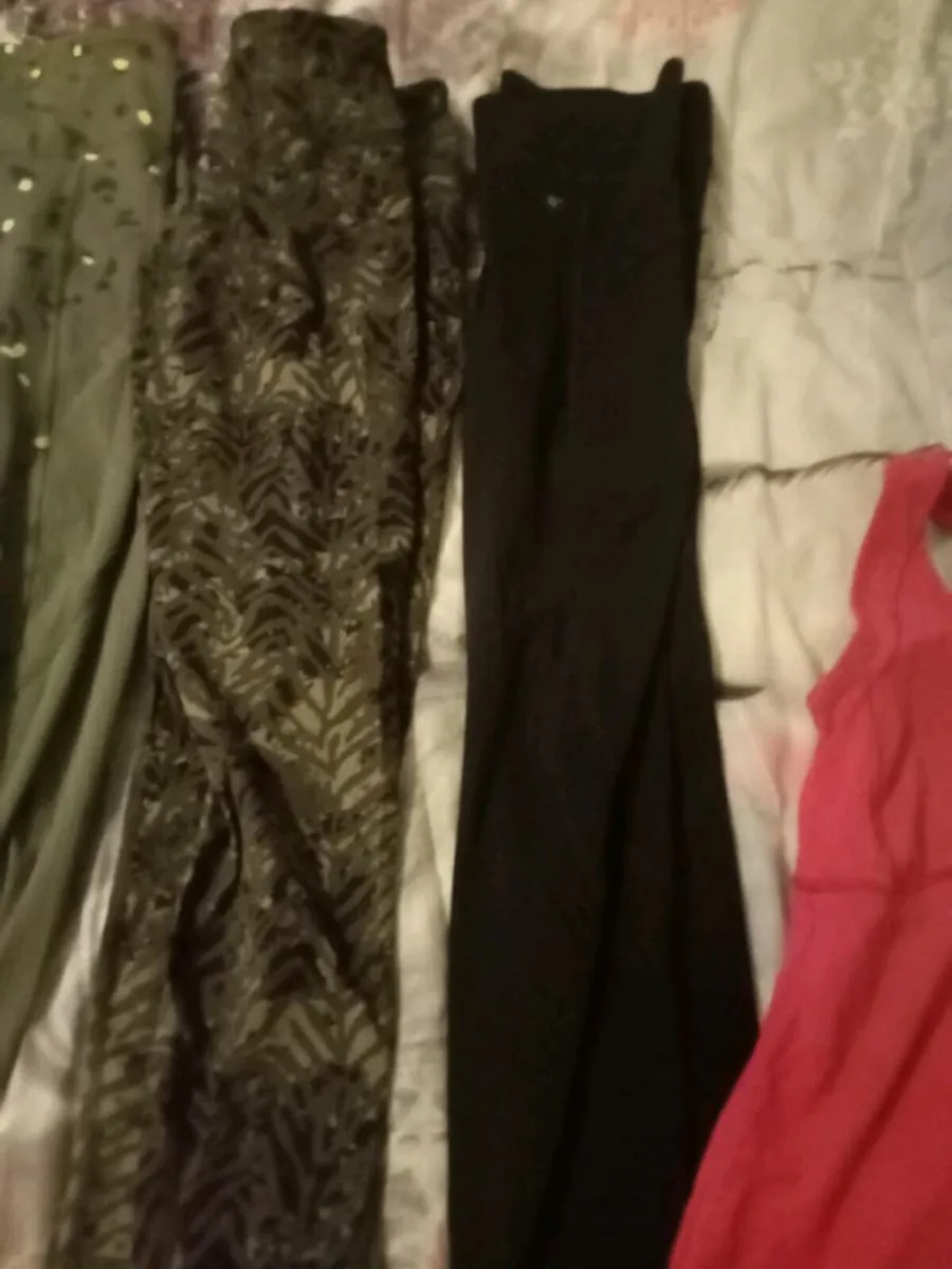 Ladies gym bundle size 8_10 - Image 3