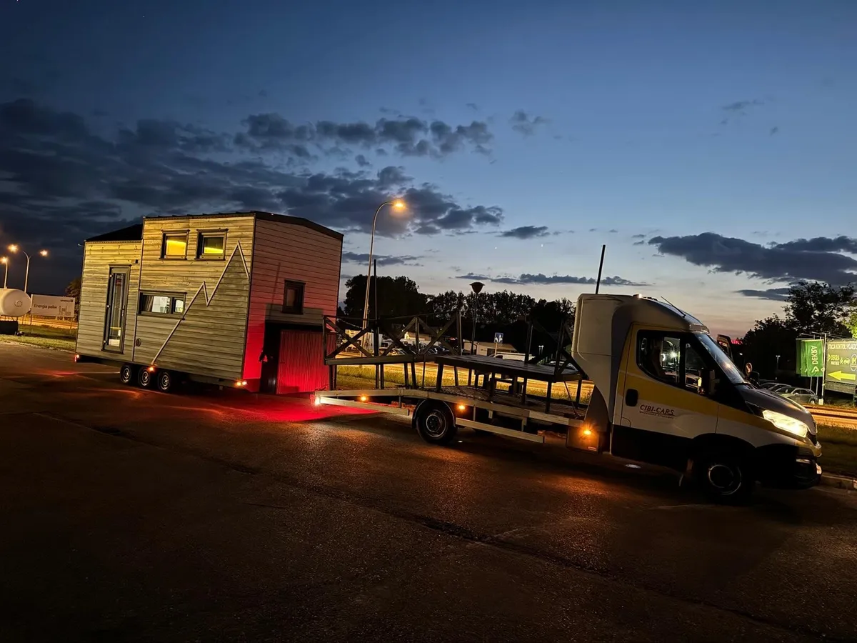 caravan 3,5ton haous on tel whells - Image 1