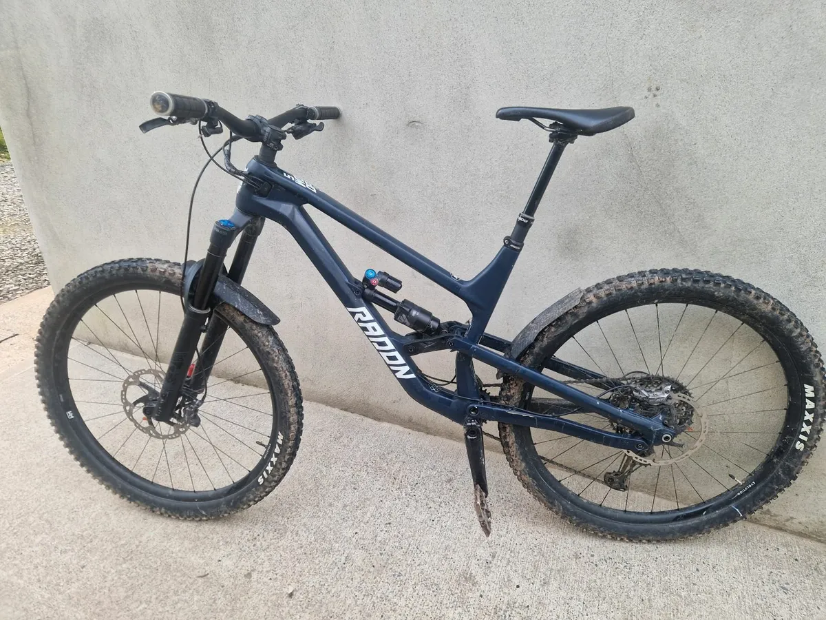 Enduro mountain bike - Image 1