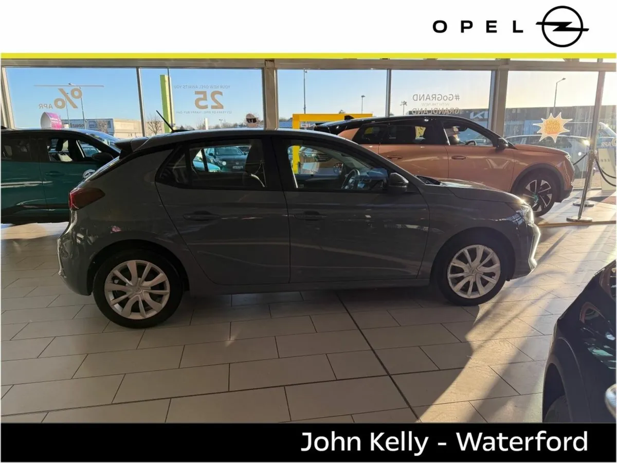 Opel Corsa SC 1.2i (75PS) S/S 5 Speed - Image 3