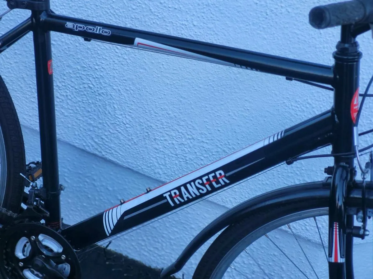 GENTS HYBRID BIKE VERY NICE CONDITION - Image 2