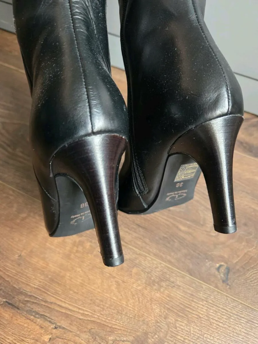 Black Leather Boots Size 5 - Image 3