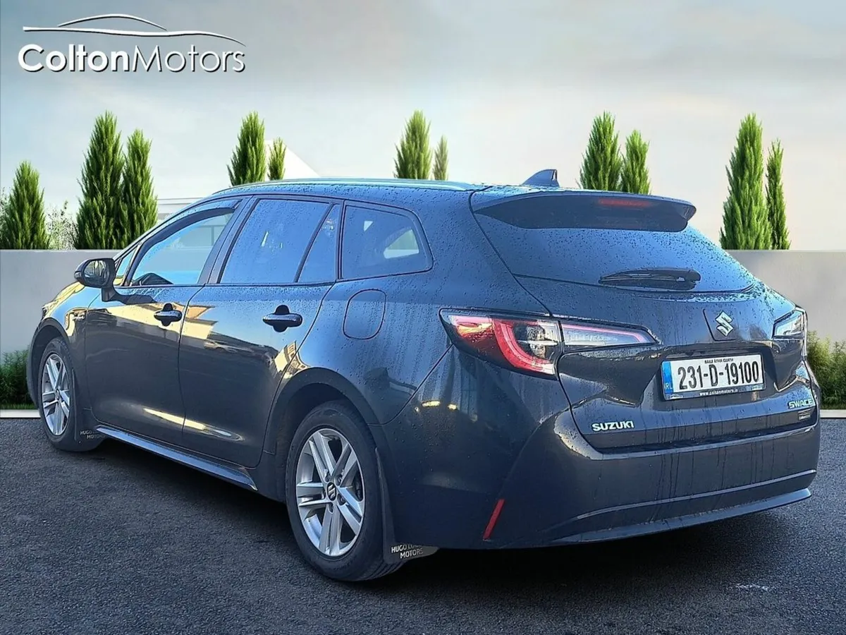 Suzuki Swace Swace 1.8 Hybrid SZ-T CVT - Image 3