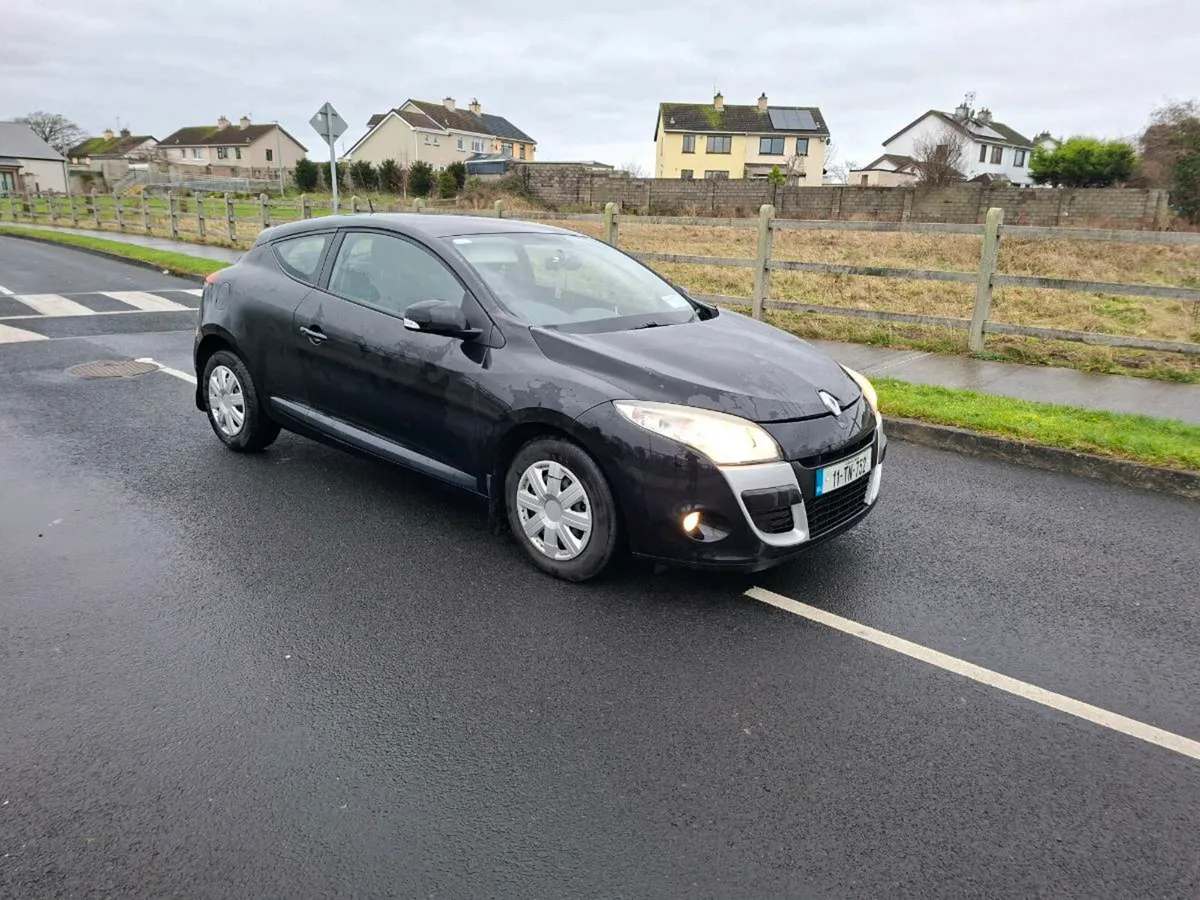 2011 Renault Megane For Sale - Image 1