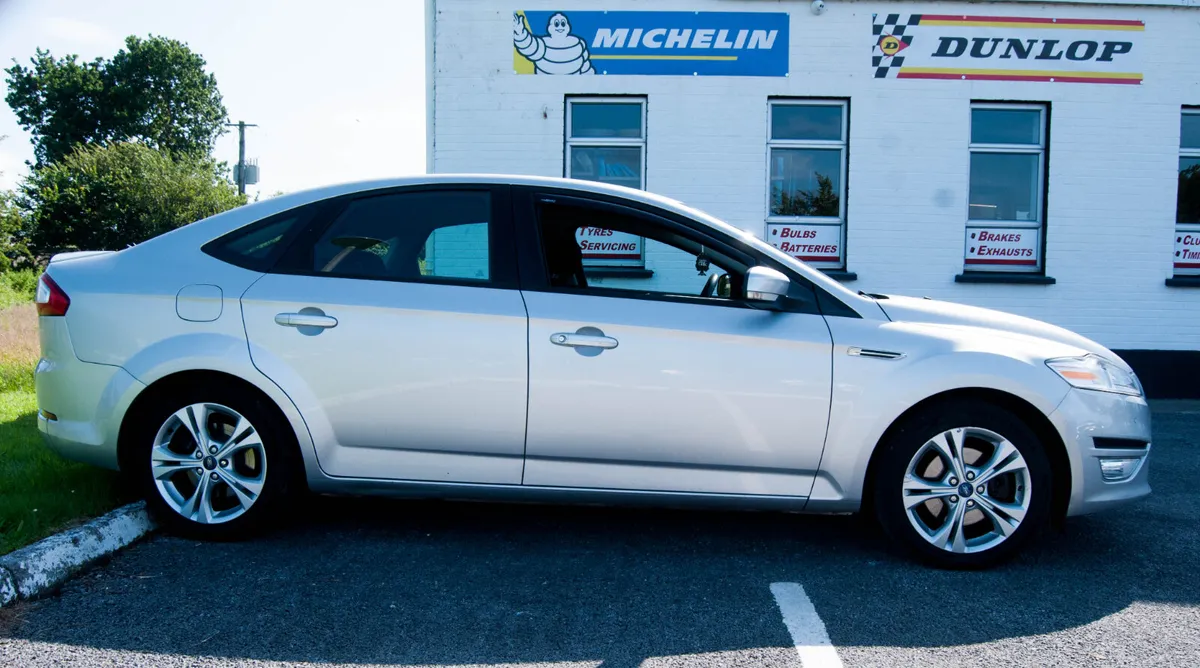 Ford Mondeo 2013 1.6tdci 115ps Zetec (Hatchback) - Image 4
