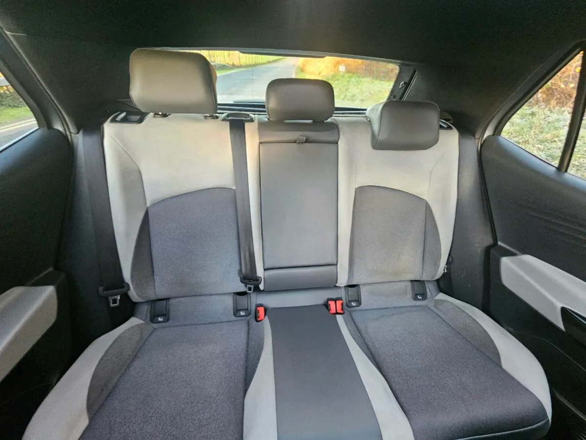 ID3 VW Pro 150kw Family - Sunroof - High Spec - Image 4