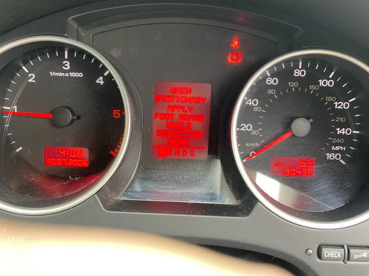 Audi a4 convertible - Image 2