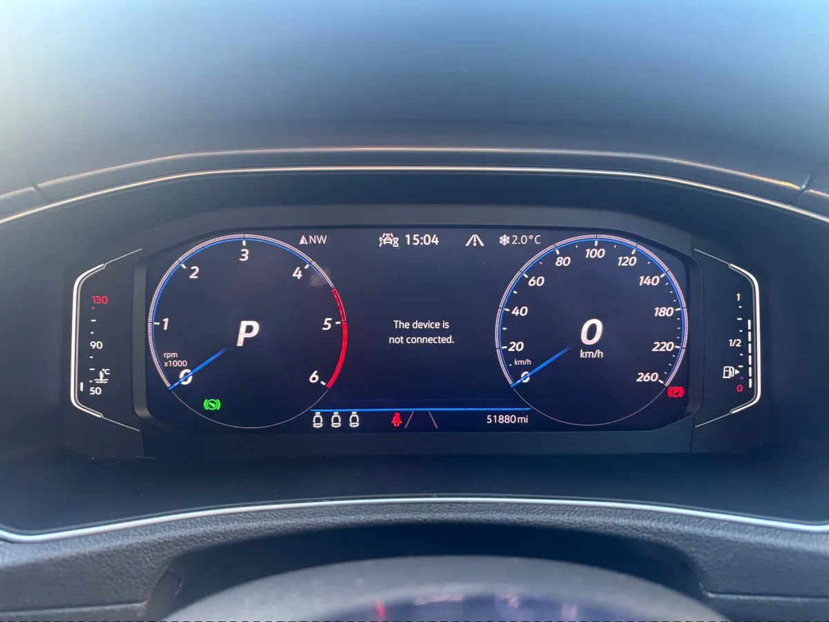 Volkswagen T-Roc 2021 - Image 2