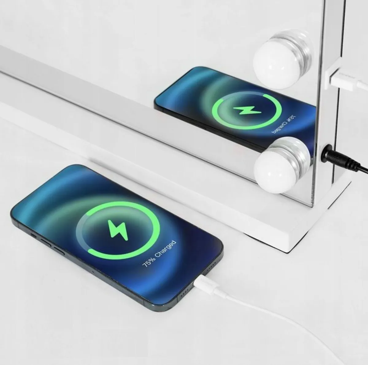 Hollywood Vanity Makeup Mirror USB Charging Port - Image 4