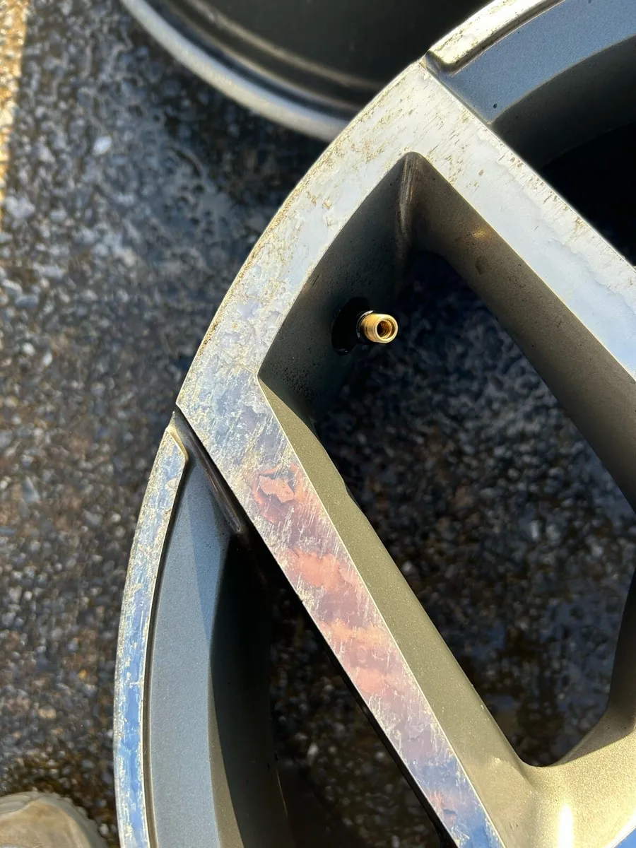 Dallas Alloys 18s - Image 4