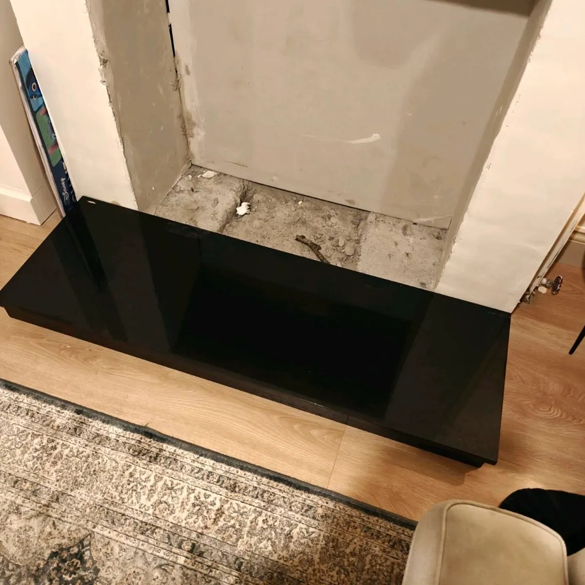 Black granite hearth - Image 3