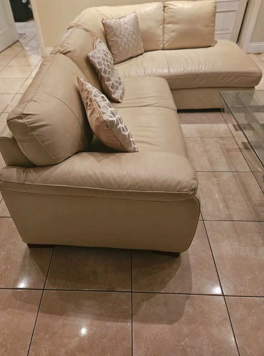 Cream leather L shaped sofa - Image 3