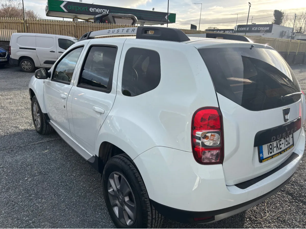 Dacia Duster SIGNATURE 1.5 DCI 110 4 4DR - Image 3