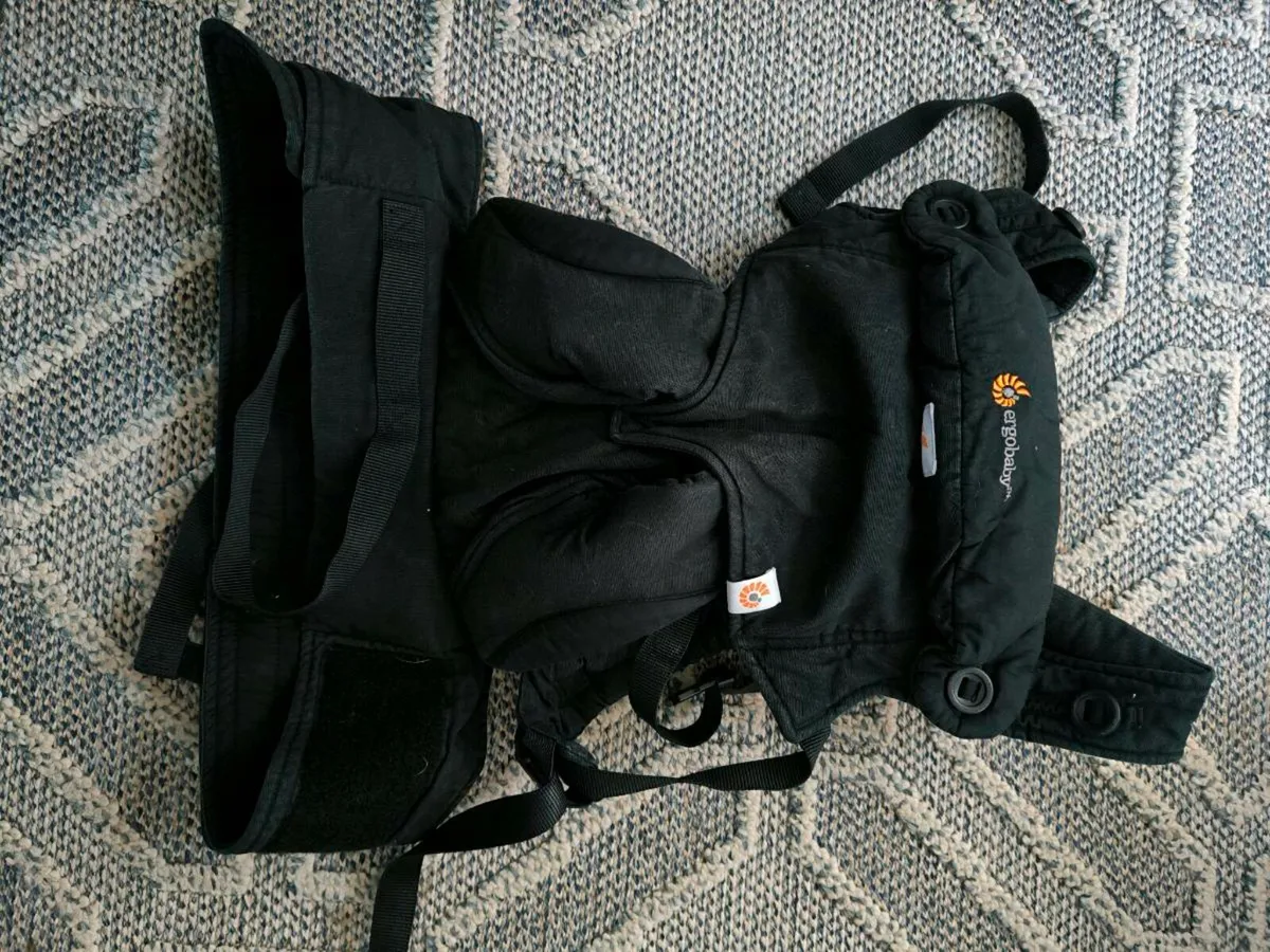 Ergobaby 360 carrier - Image 1