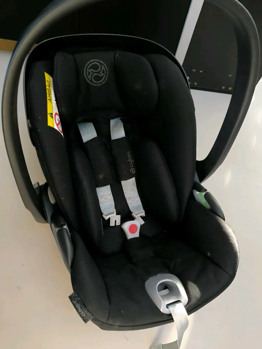 Cybex cloud T car seat - Image 1