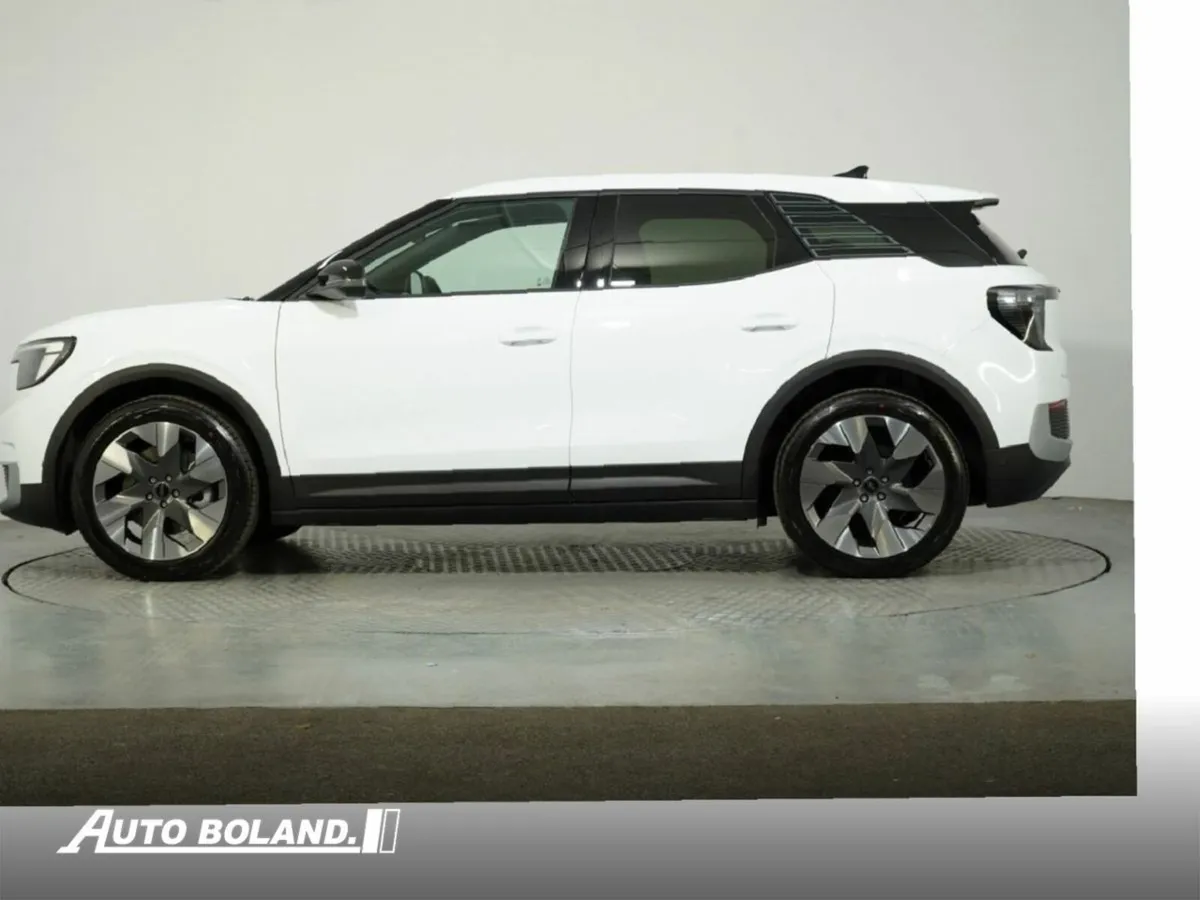 Ford Explorer Premium 77kwh - Image 3