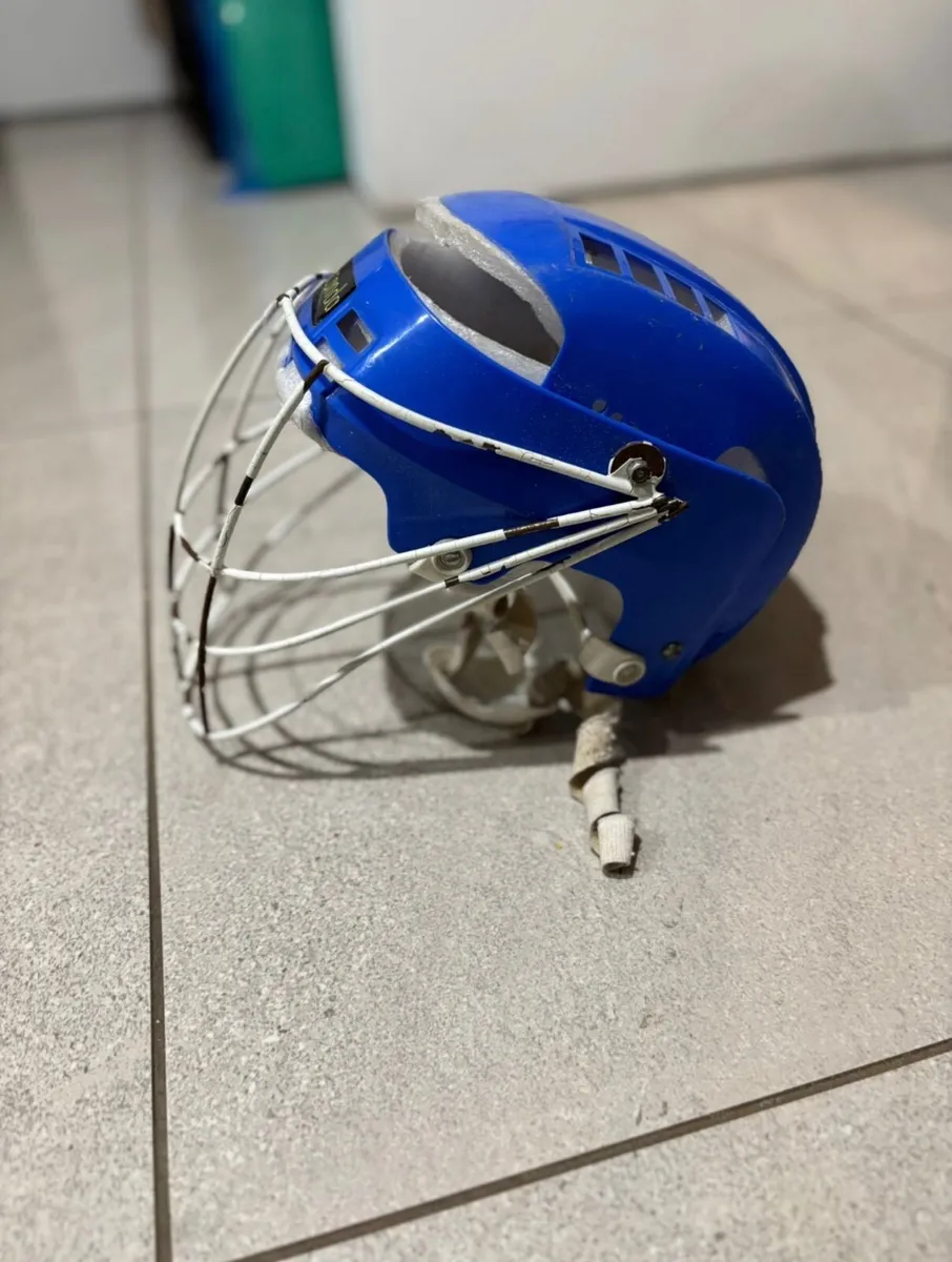 Hurling Helmet Oldstyle Cooper Scanda - Image 4