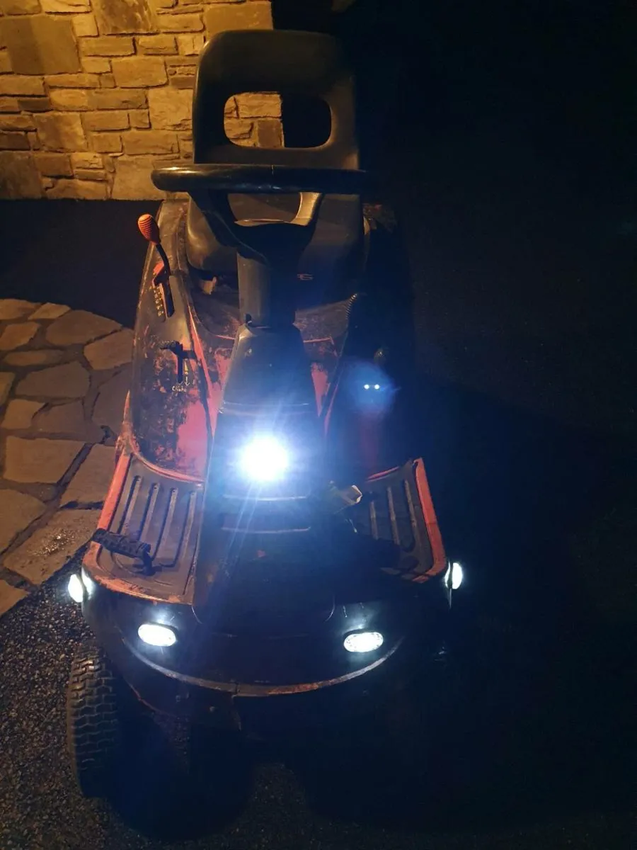 Ride on kids tractor - Image 2