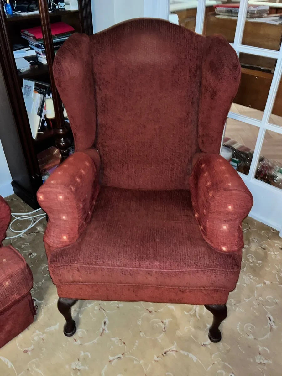 4 Seater Sofa and matching wing back arm chair - Image 2