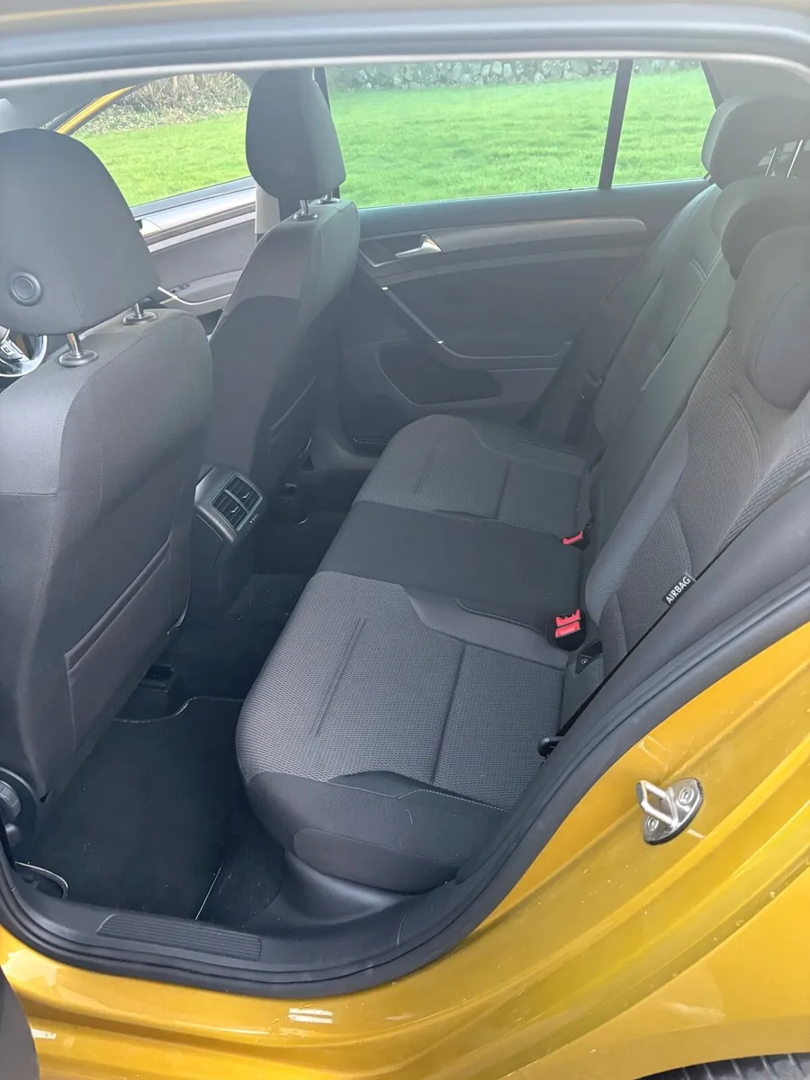 Volkswagen Golf 2017 - Image 2