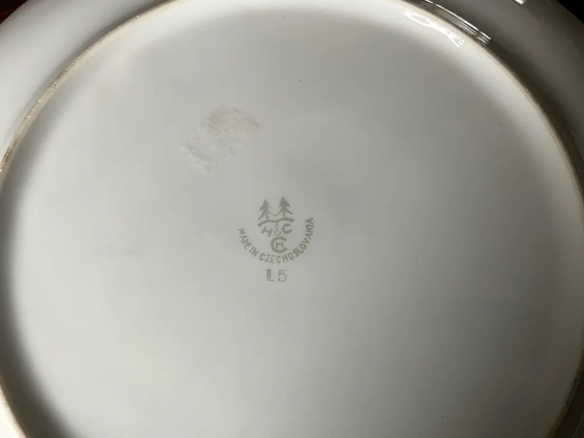 Victorian Gold Plate with Centre Design - Image 4