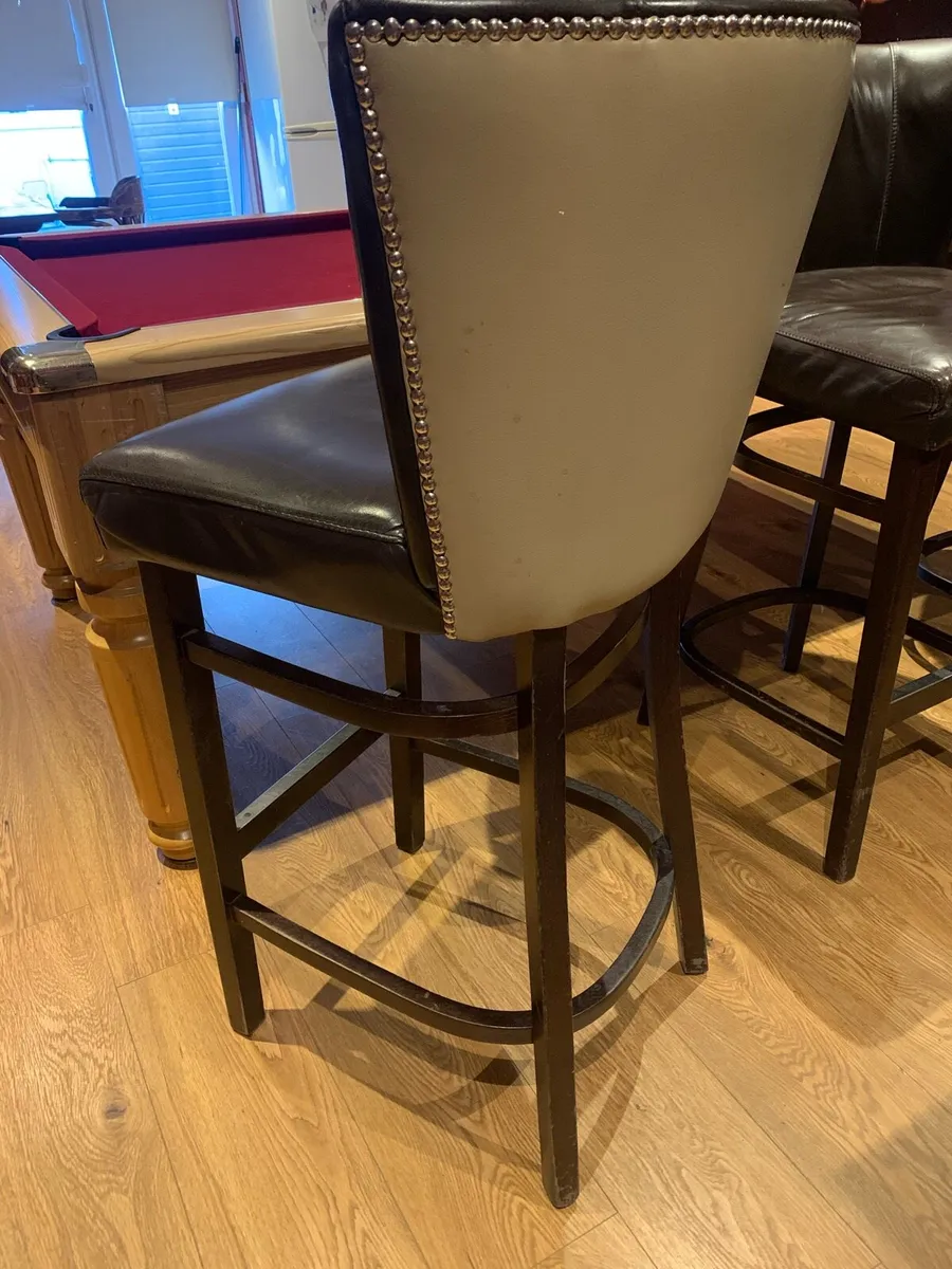 High stools - Image 2