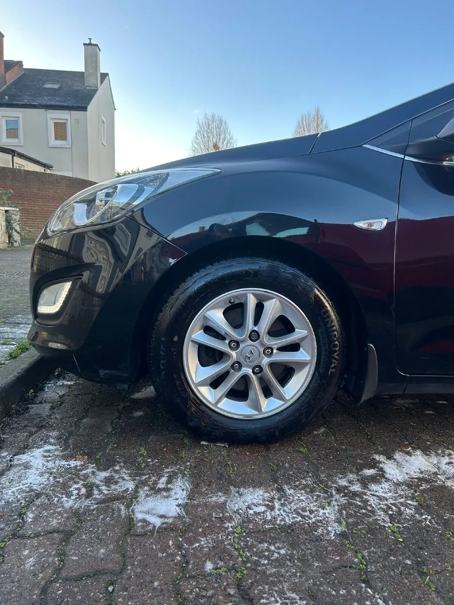 Hyundai i30 2015 - Image 2