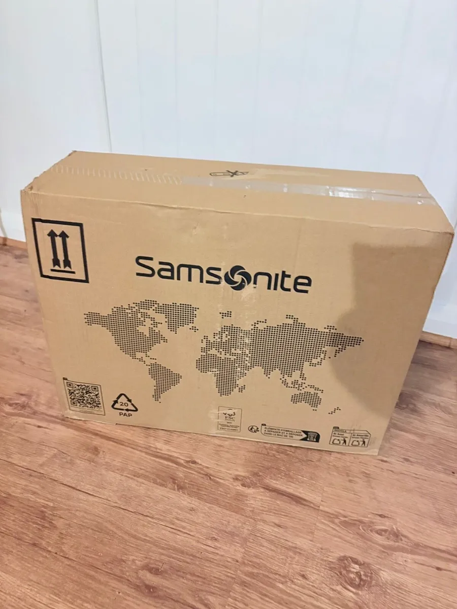 Samsonite cabin suitcase - Image 4