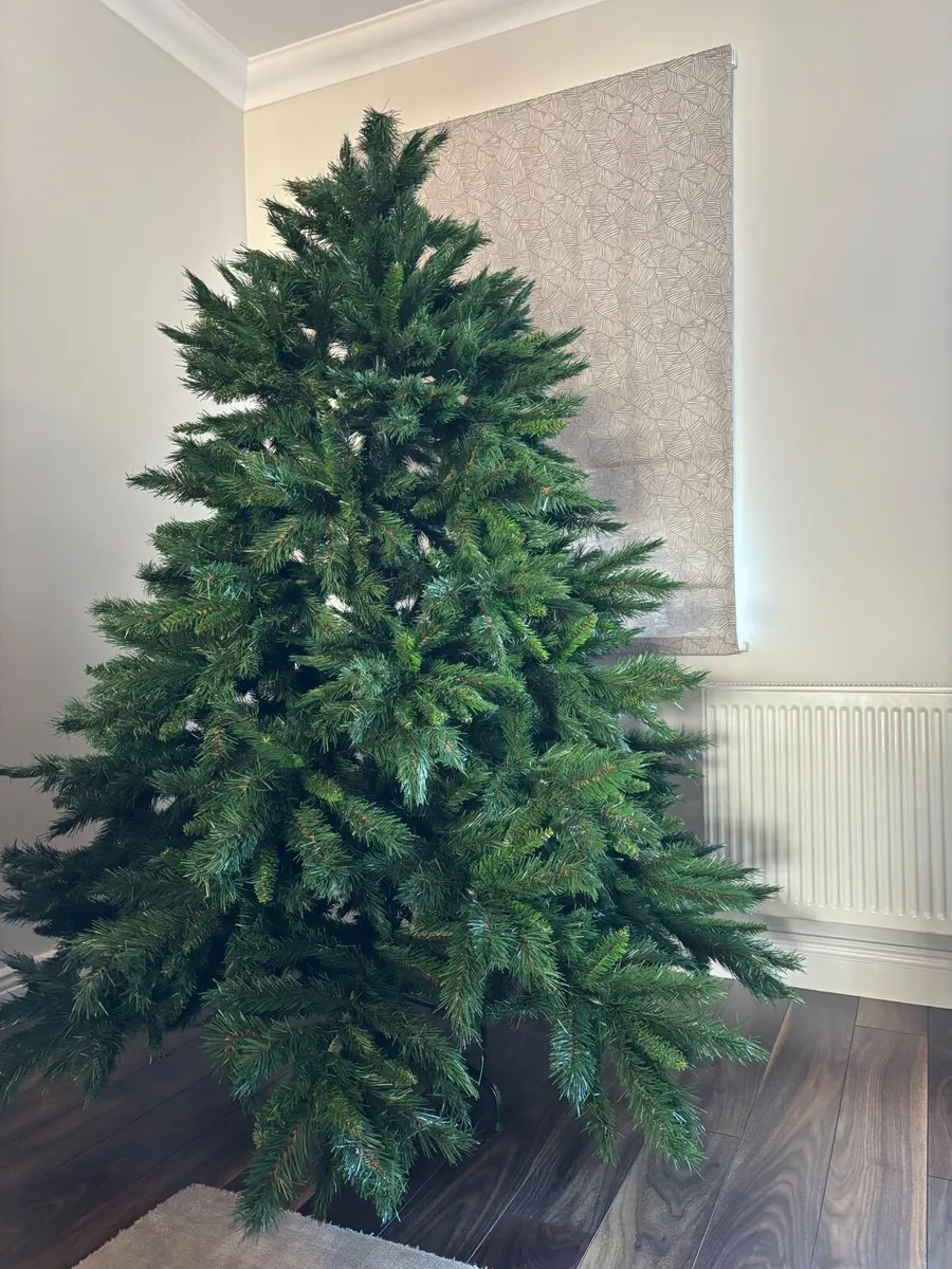 Artificial Christmas tree - Image 3