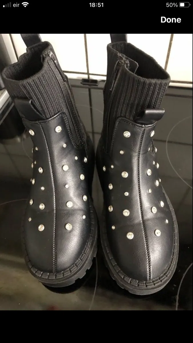 Girls river island boots size 11 €20 - Image 1