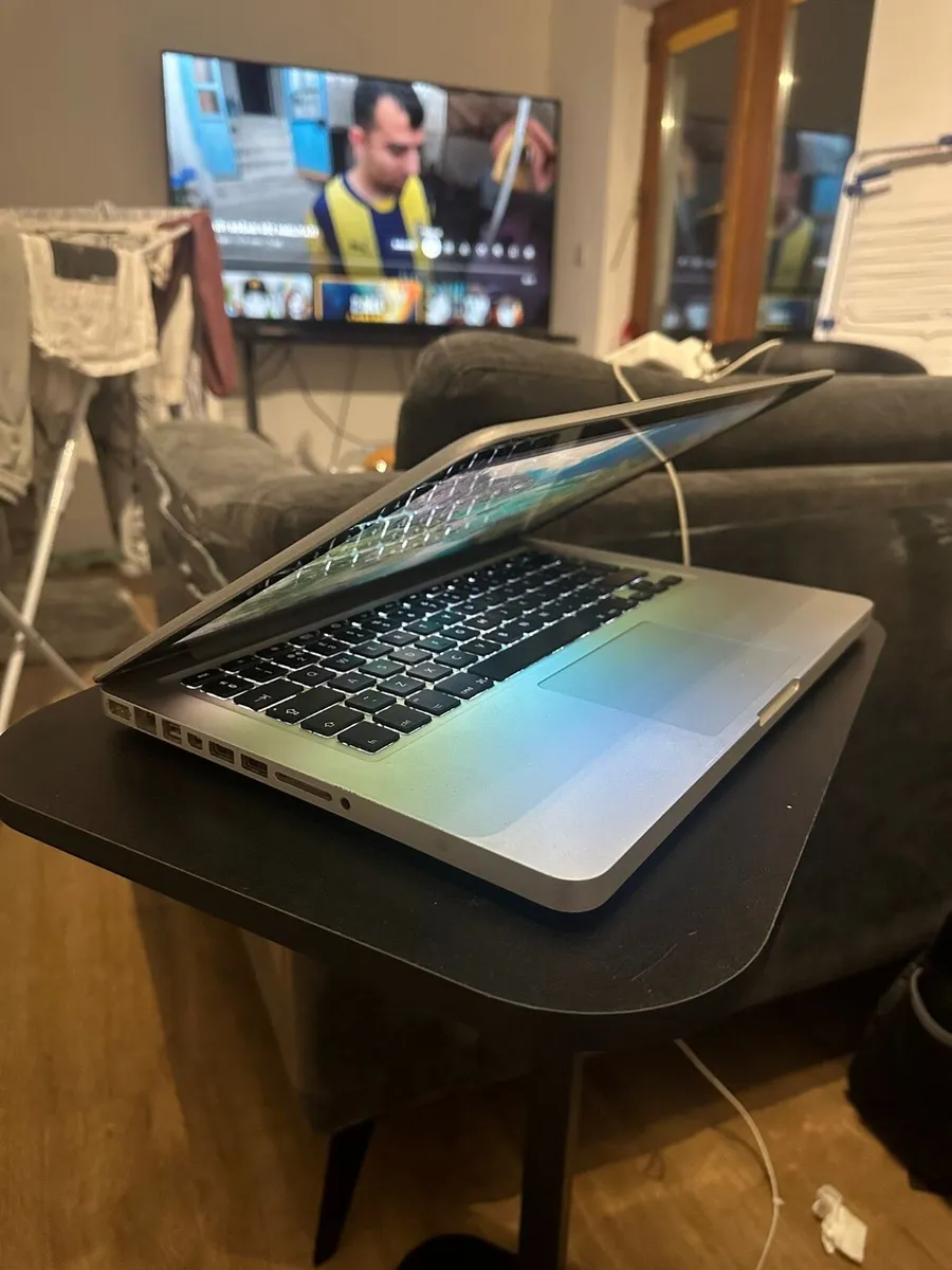 MACBOOK PRO 2010 13” 16 GB RAM UPGRADED SSD 500GB - Image 4