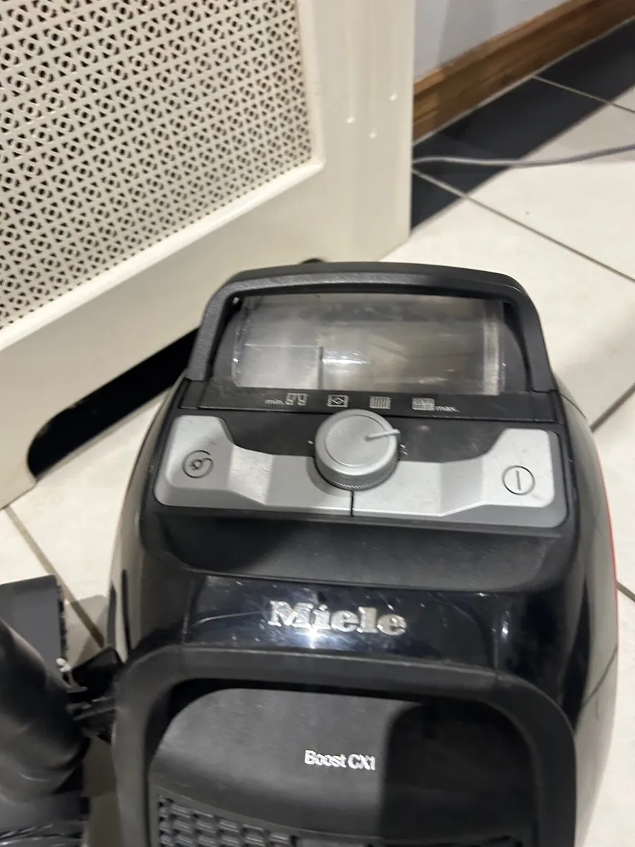 Miele CX1 Vacume Cleaner - Image 3