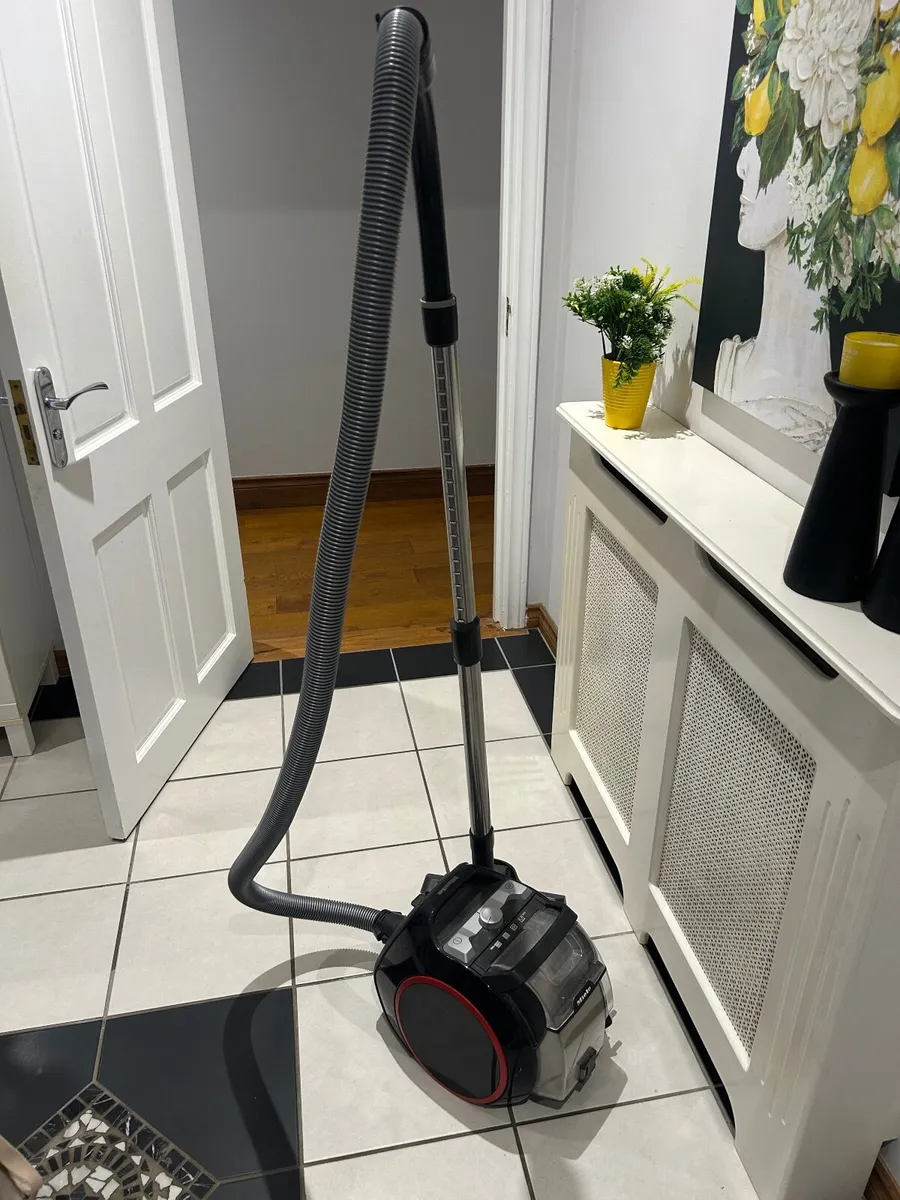 Miele CX1 Vacume Cleaner - Image 4